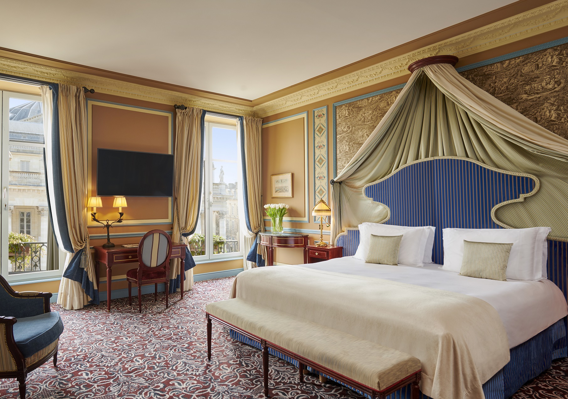 InterContinental Bordeaux Le Grand Hotel Chambre et Suite N°209-Junior-Suite-Vue-Opéra-@Eric-Cuvillier-4-BD