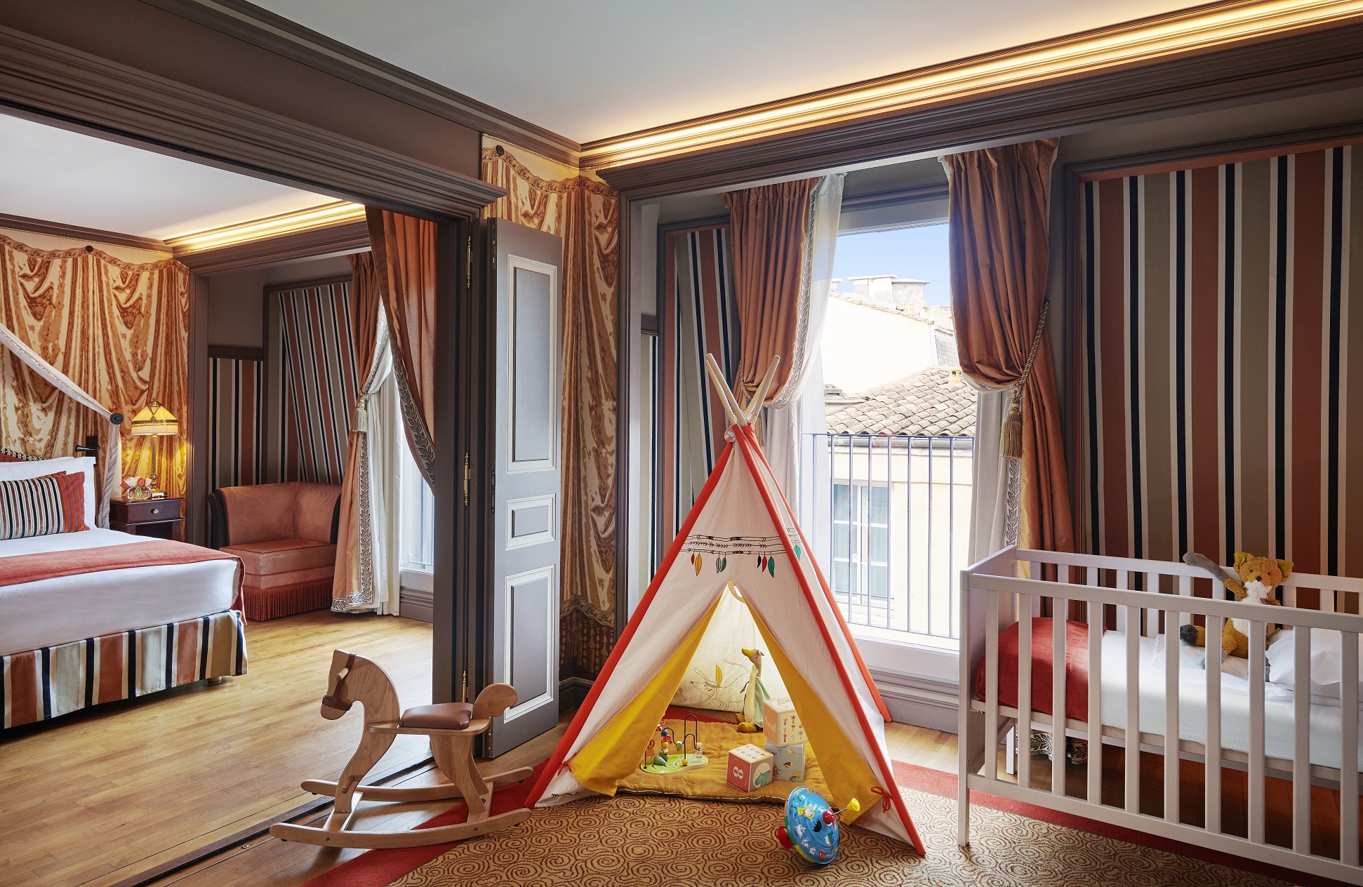 InterContinental Bordeaux Le Grand Hotel Chambre et Suite N°318-Executive-Junior-Suite-Famille-@Eric-Cuvillier-9-BD